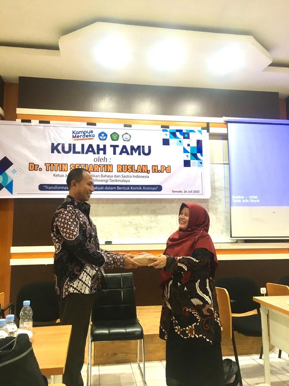 Dosen Universitas Siliwangi Tasikmalaya Isi Kuliah Tamu di Prodi PBSI Unkhair